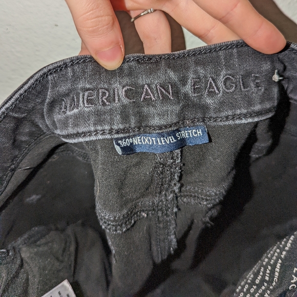 American Eagle Black Hi Rise Skinny Jeans - Picture 6 of 9